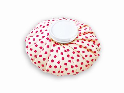 REXICARE ICE/HOT BAG (WHITE WITH RED FLOWERS)